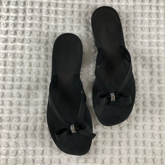 guess bow flip flops